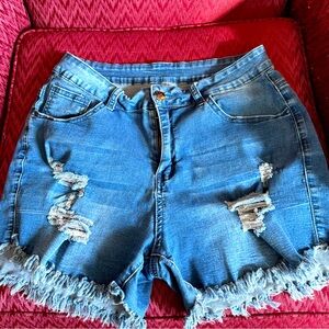 Distressed Jeans shorts